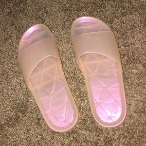 urban outfitters slides